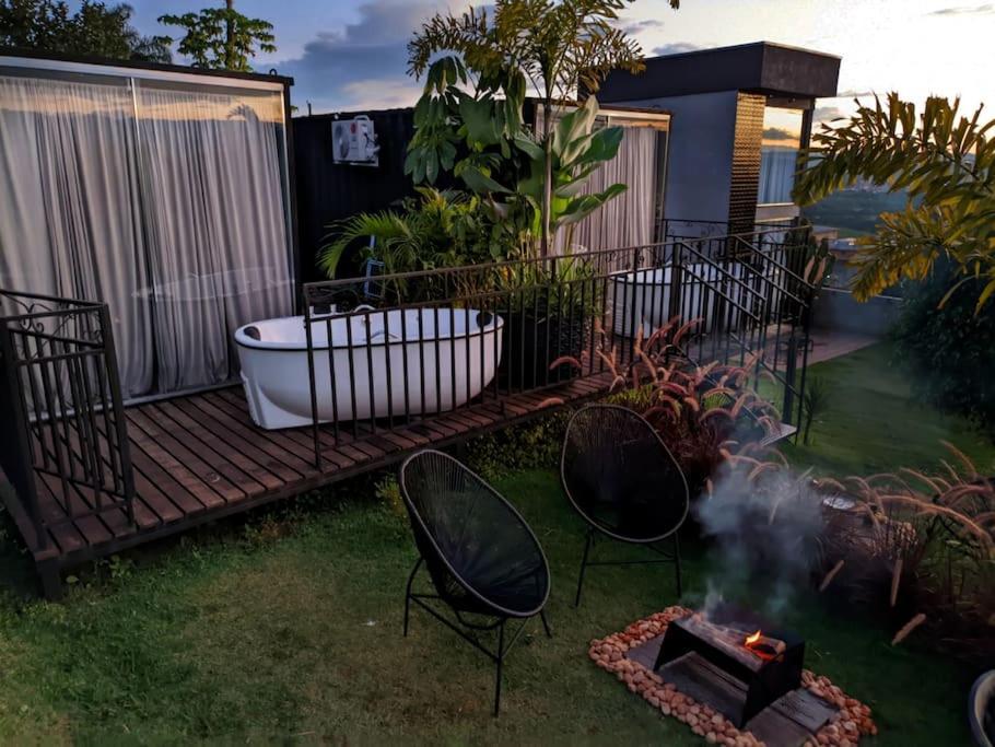 Tiny House Paraiso Minicasas Com Hidromassagem Пузу Алегре Екстериор снимка